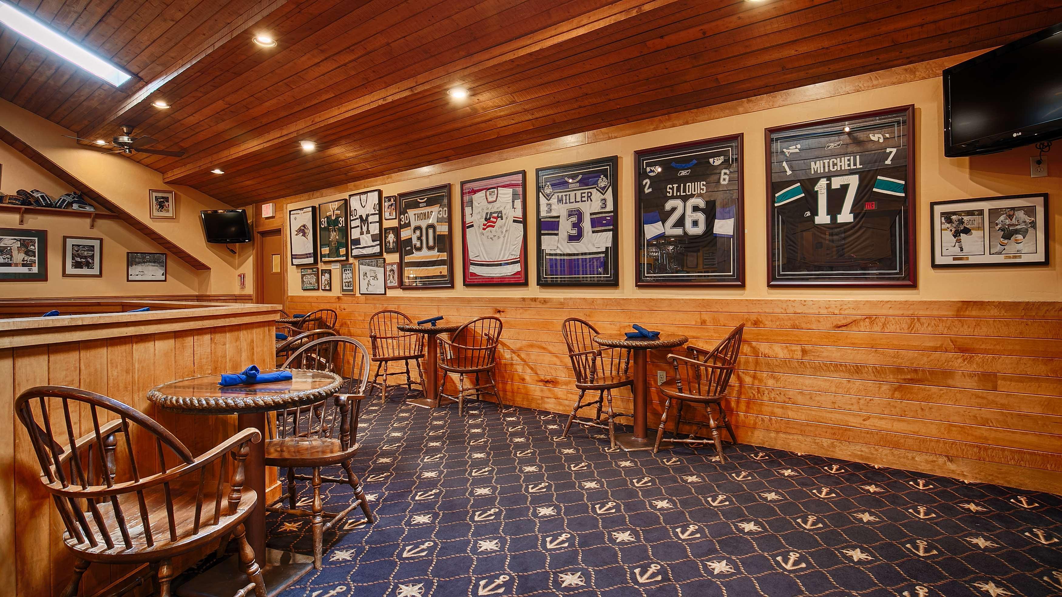 Best Western Plus Windjammer Inn & Conference Center Берлингтон Экстерьер фото
