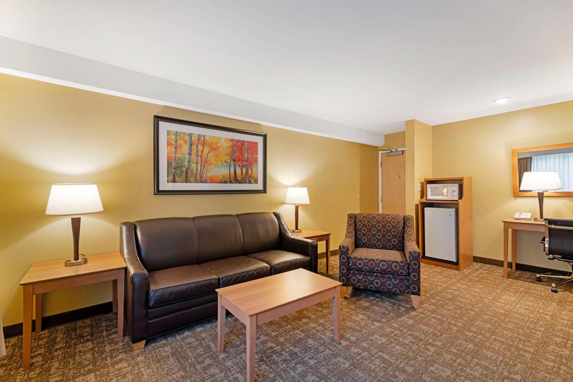 Best Western Plus Windjammer Inn & Conference Center Берлингтон Экстерьер фото