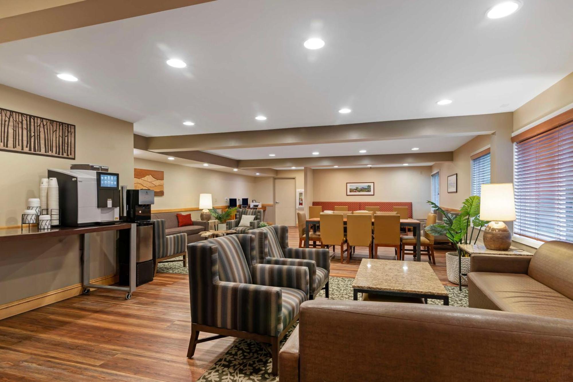 Best Western Plus Windjammer Inn & Conference Center Берлингтон Экстерьер фото